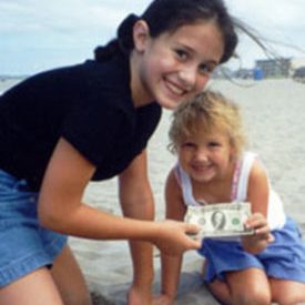 molly-and-bree-at-beach molly-and-bree-at-beach